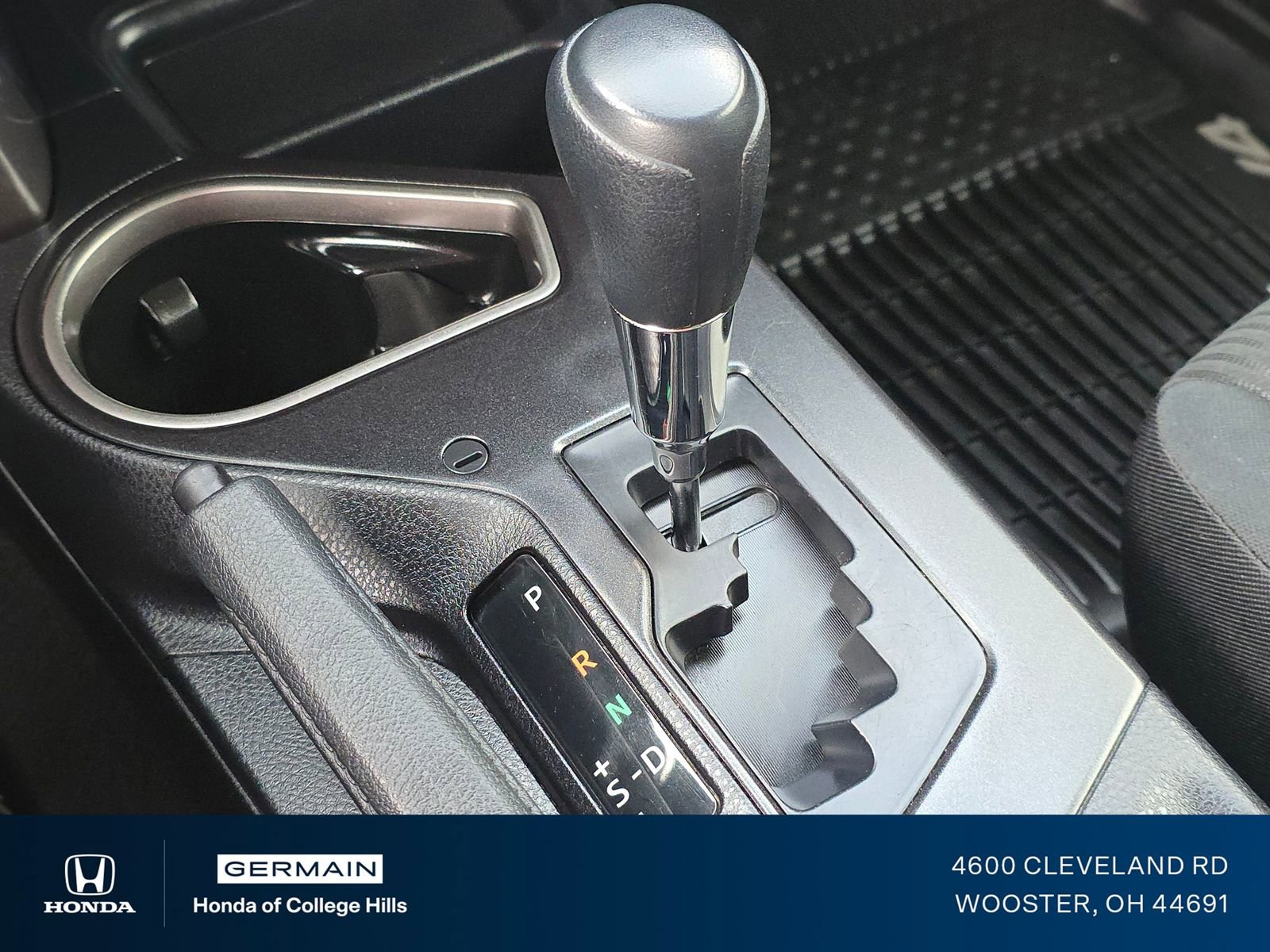 Used 2018 Toyota RAV4 LE w/ All Weather Liner Package image 28