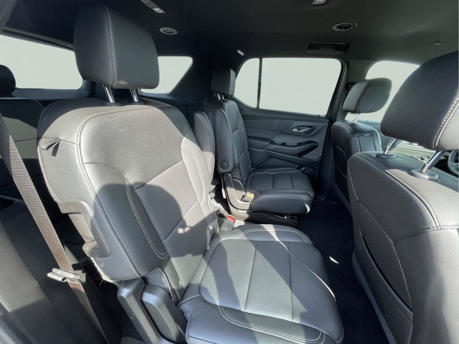Used 2023 Chevrolet Traverse LT AWD/4WD image 21