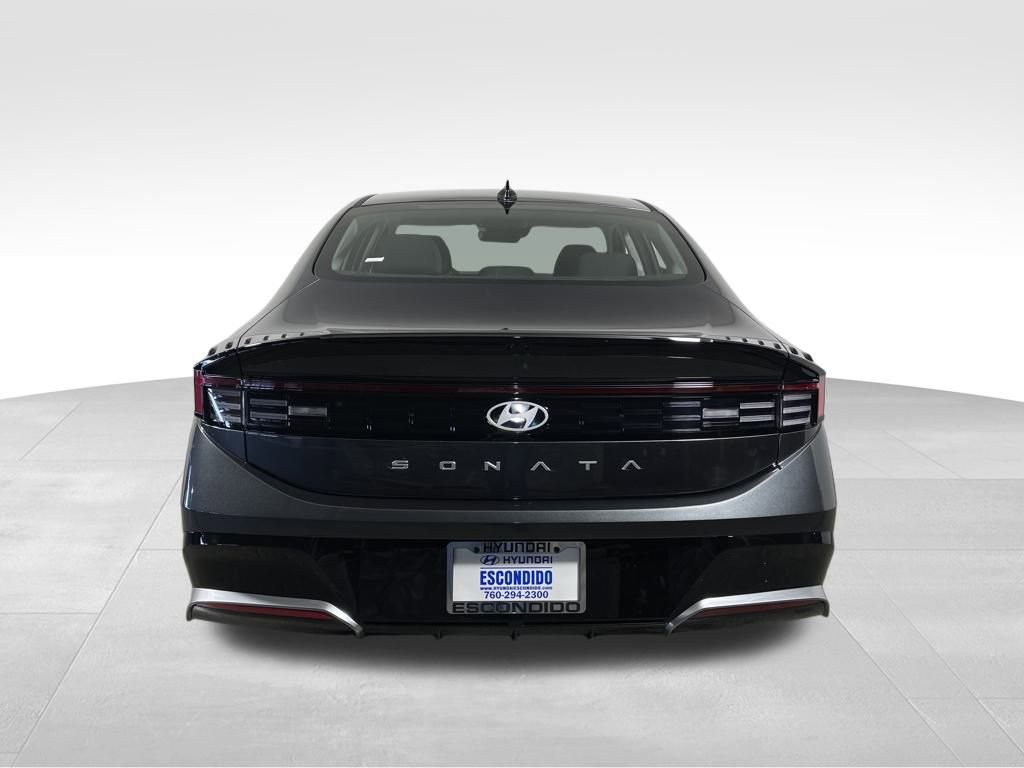 New 2026 Hyundai Sonata SEL FWD image 4