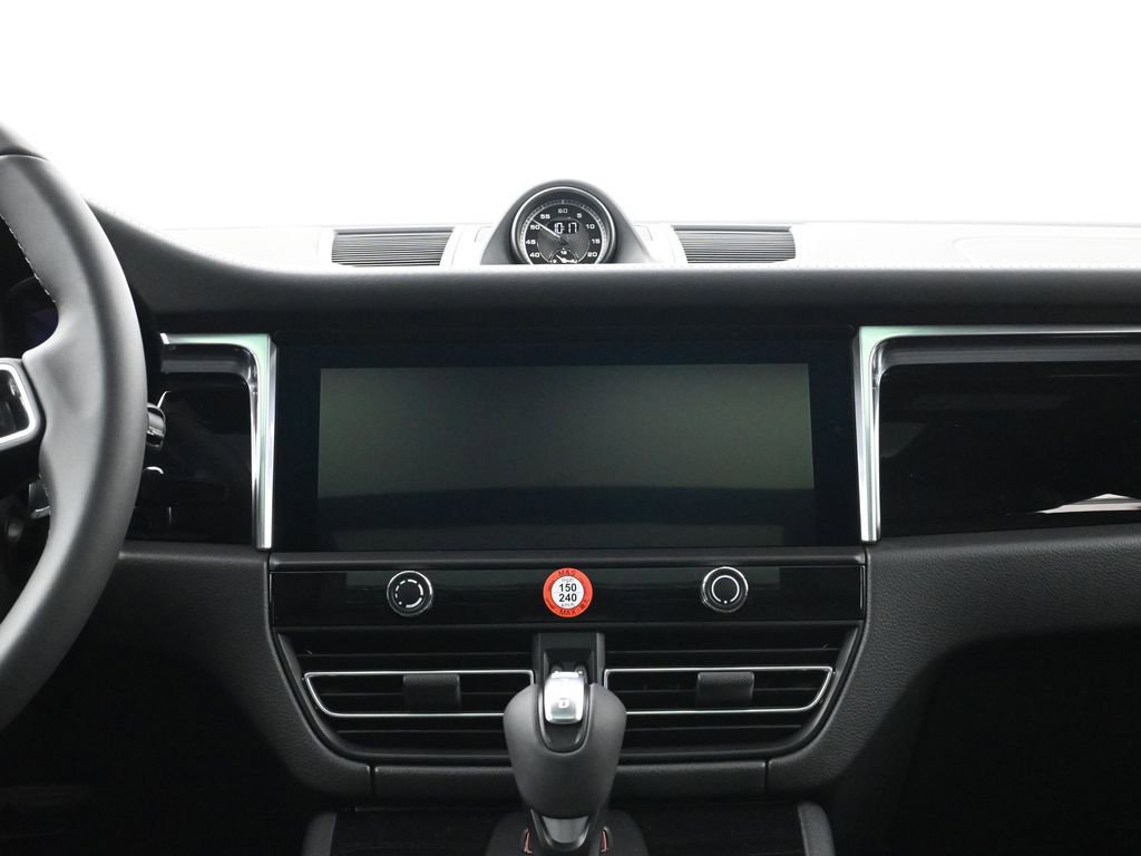 Used 2026 Porsche Macan S image 11