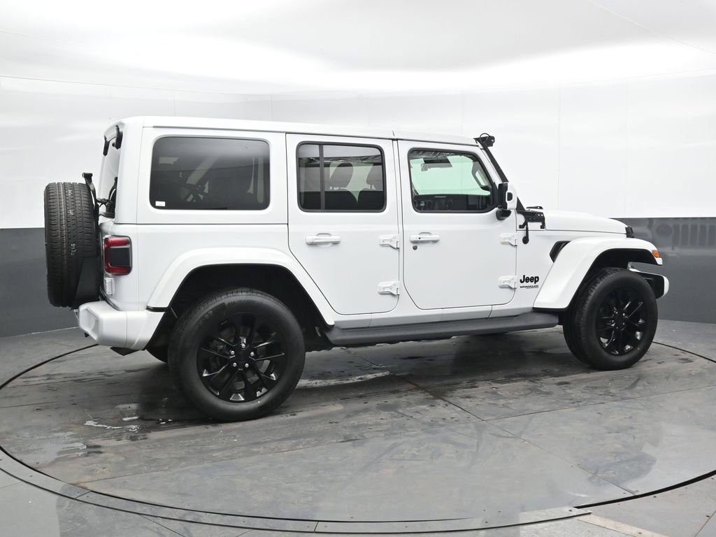 Used 2021 Jeep Wrangler Unlimited Sahara image 3