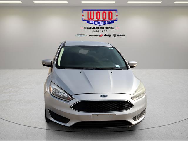 Used 2016 Ford Focus SE w/ SE Power Seat Package image 9