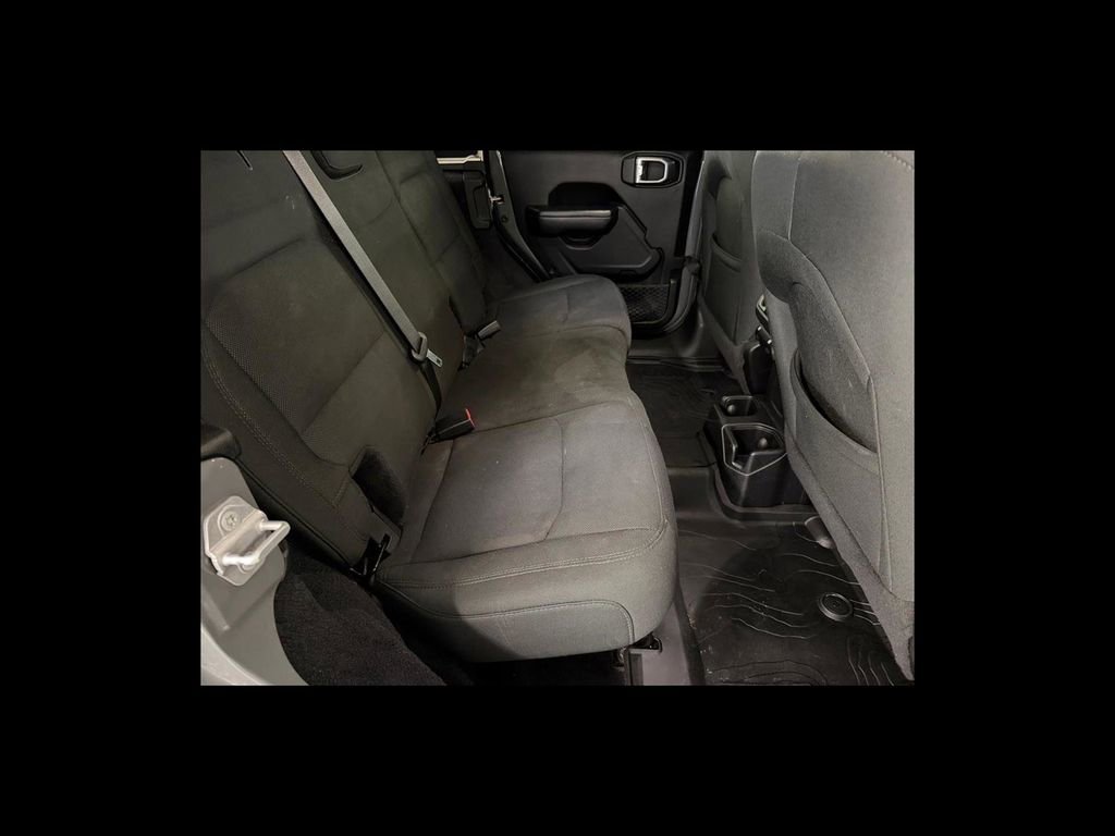 Used 2019 Jeep Wrangler Unlimited Sport S image 19
