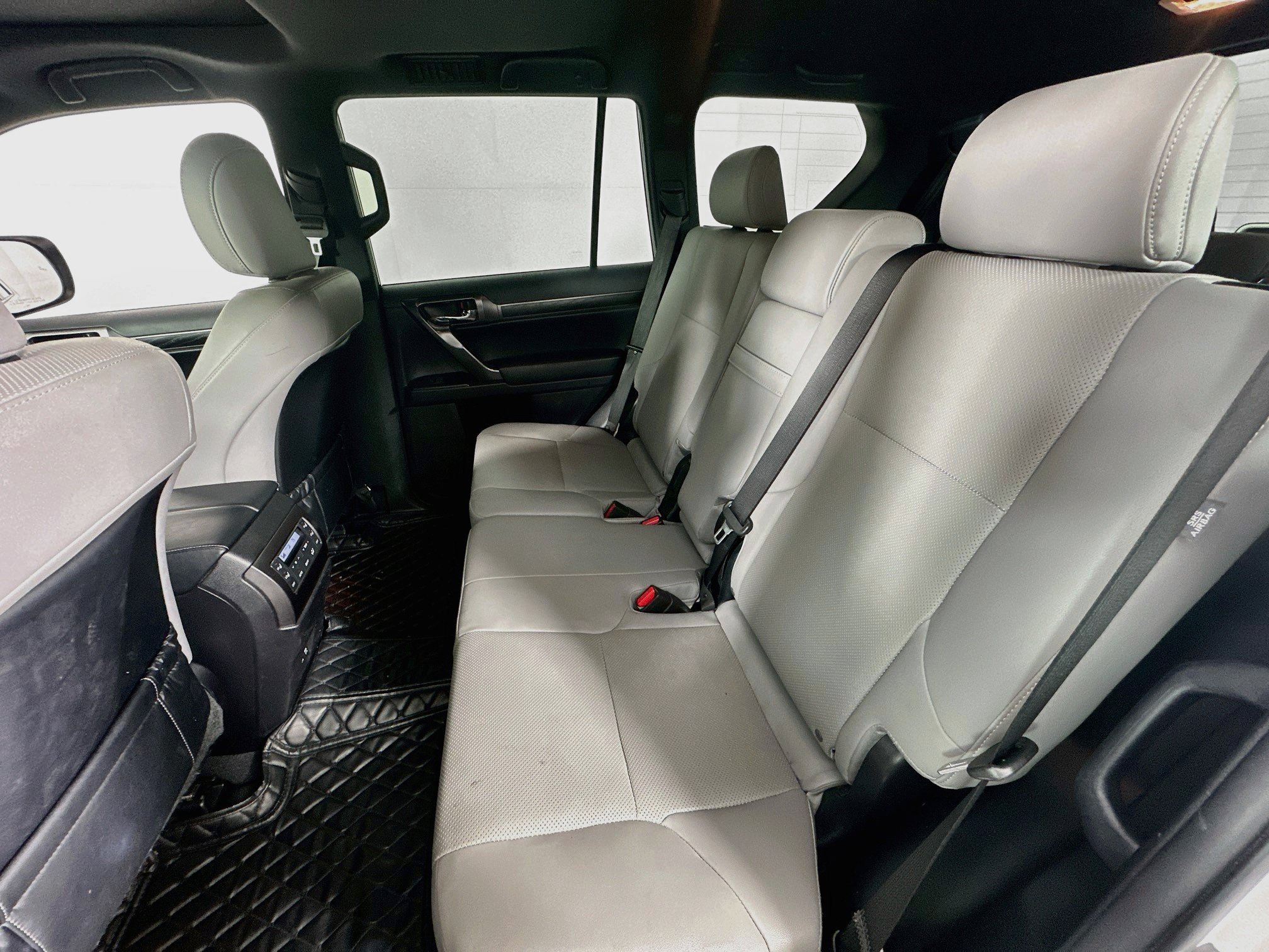 Used 2023 Lexus GX 460 w/ Black Line Special Edition AWD/4WD image 25