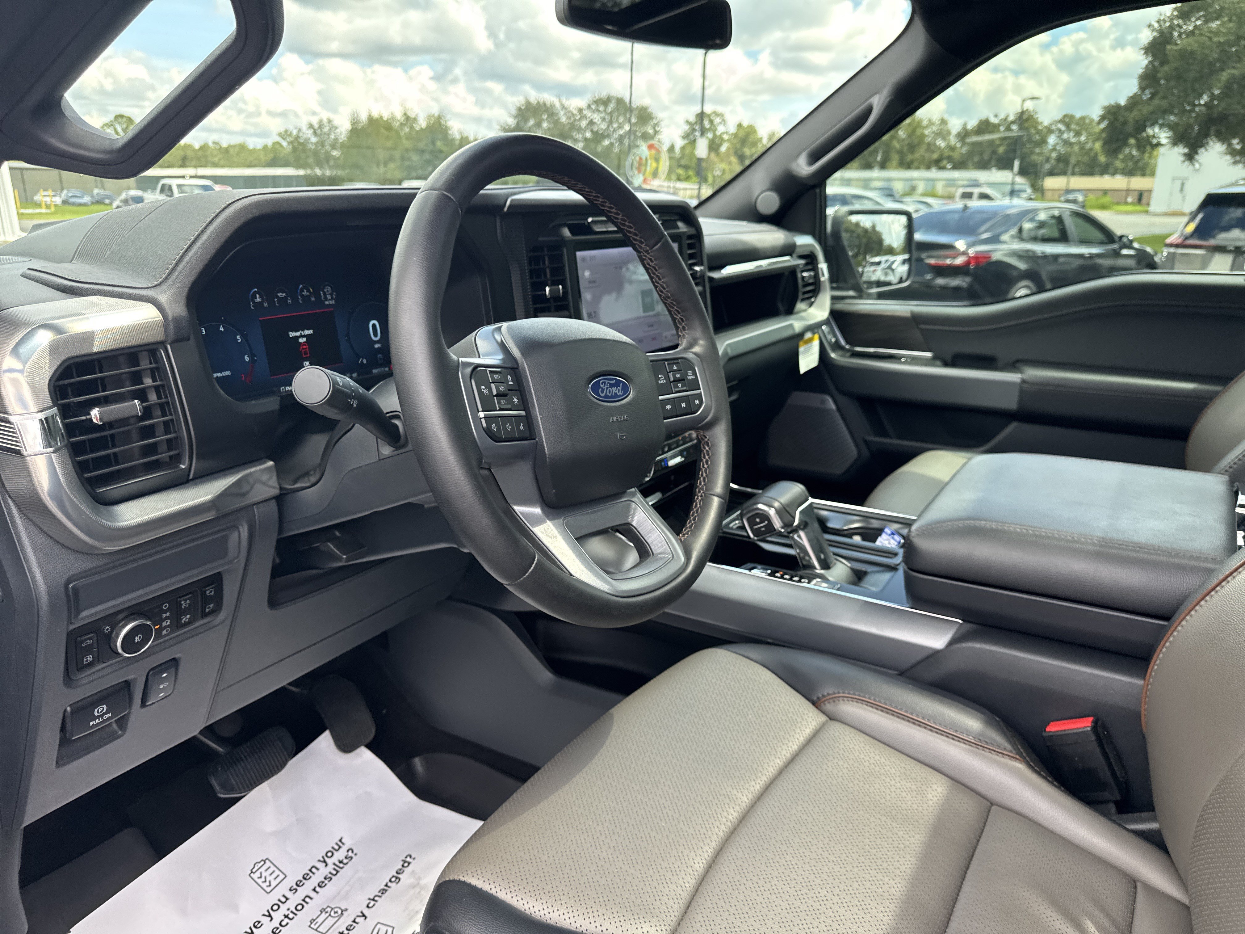 Used 2025 Ford F150 Lariat w/ Equipment Group 502A High AWD/4WD image 15