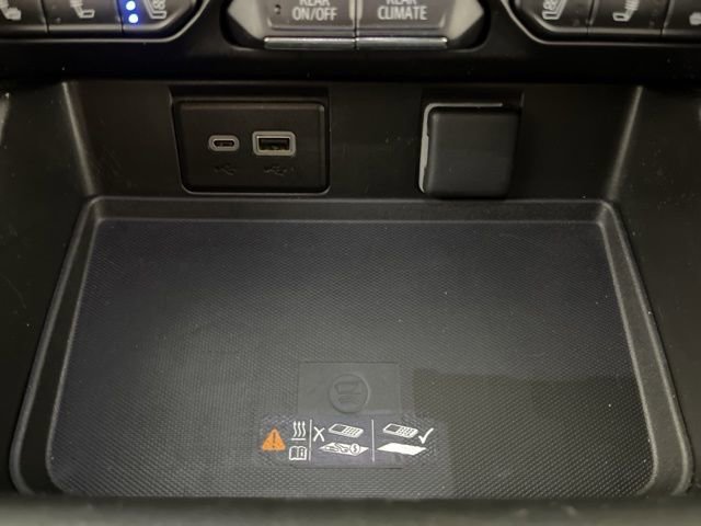 Used 2024 Chevrolet Tahoe Premier image 29