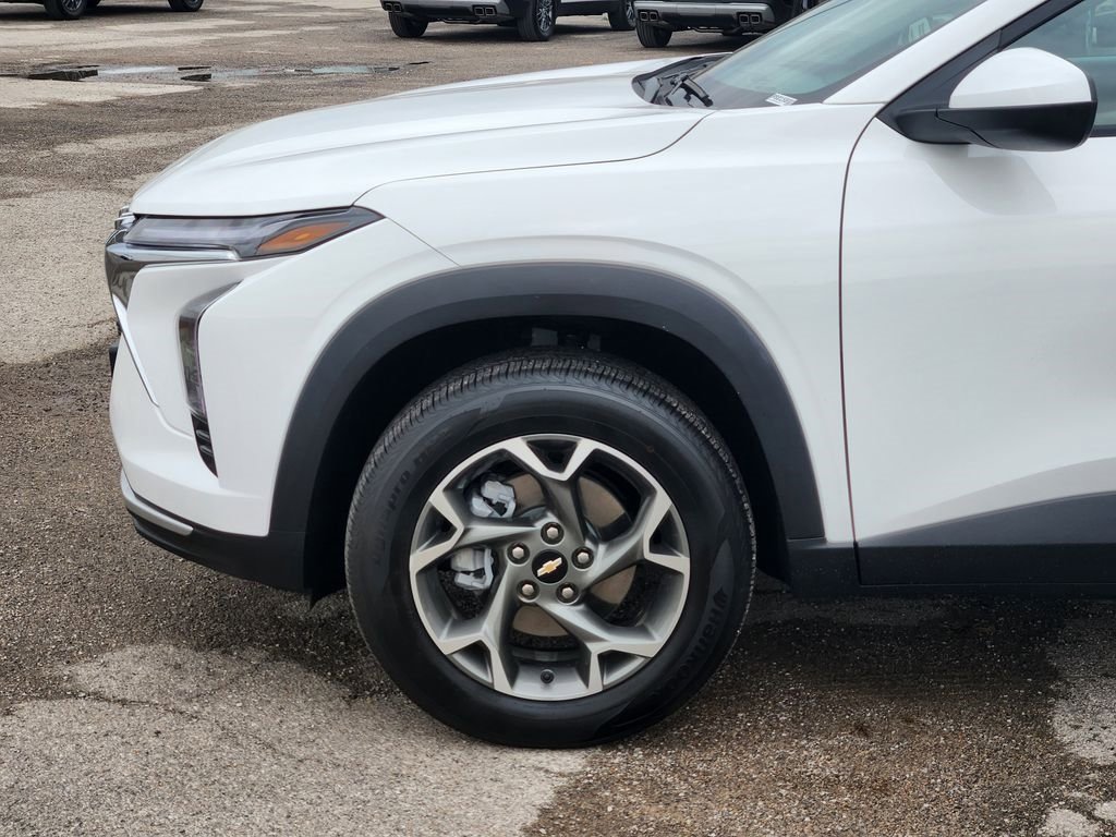 Used 2026 Chevrolet Trax LT image 8
