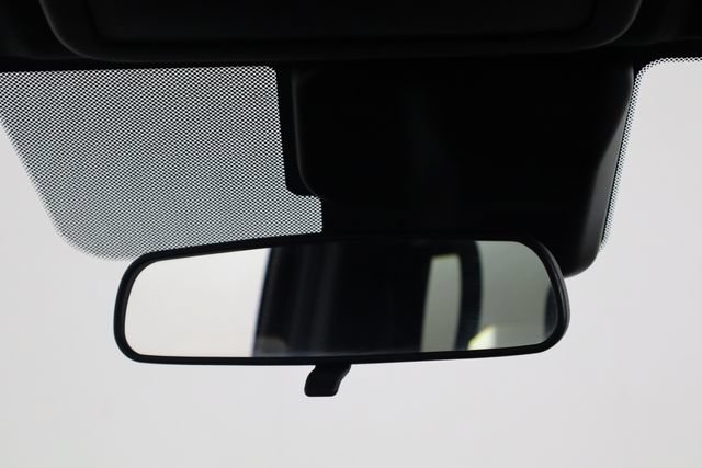 Used 2025 Nissan Frontier Pro-X RWD image 25