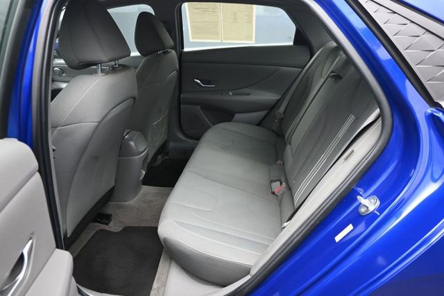 Used 2024 Hyundai Elantra SEL w/ Convenience Package FWD image 12