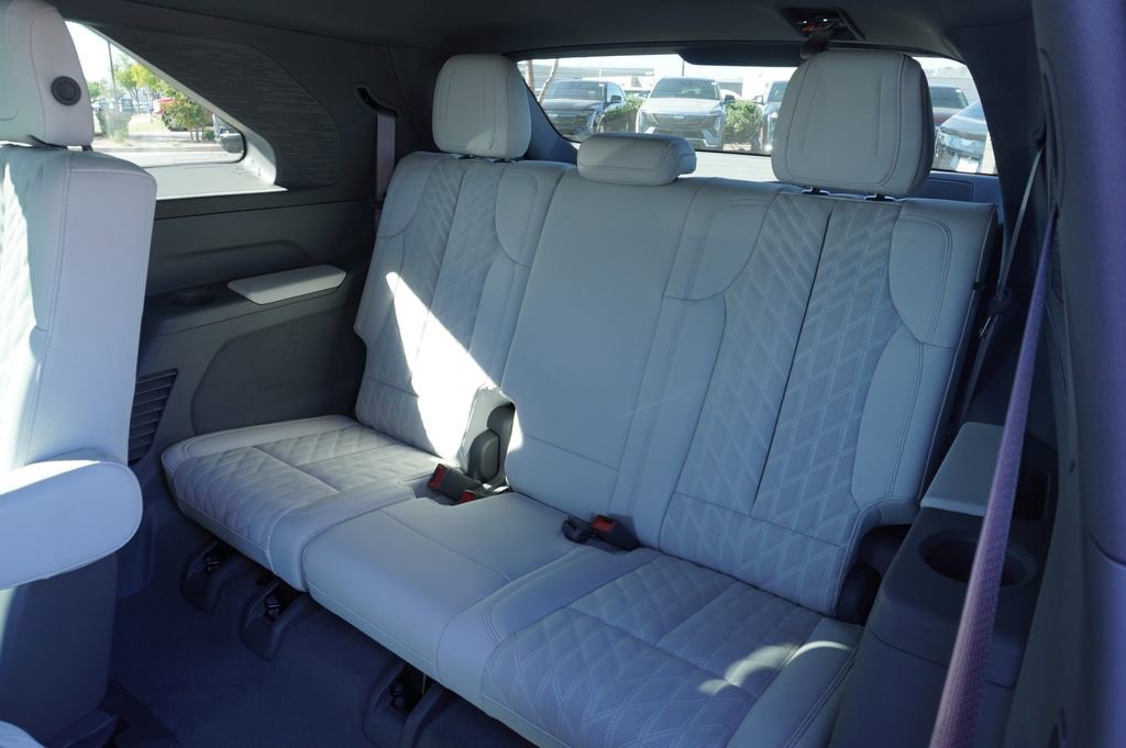 New 2026 Cadillac Escalade IQ Luxury 1 image 9