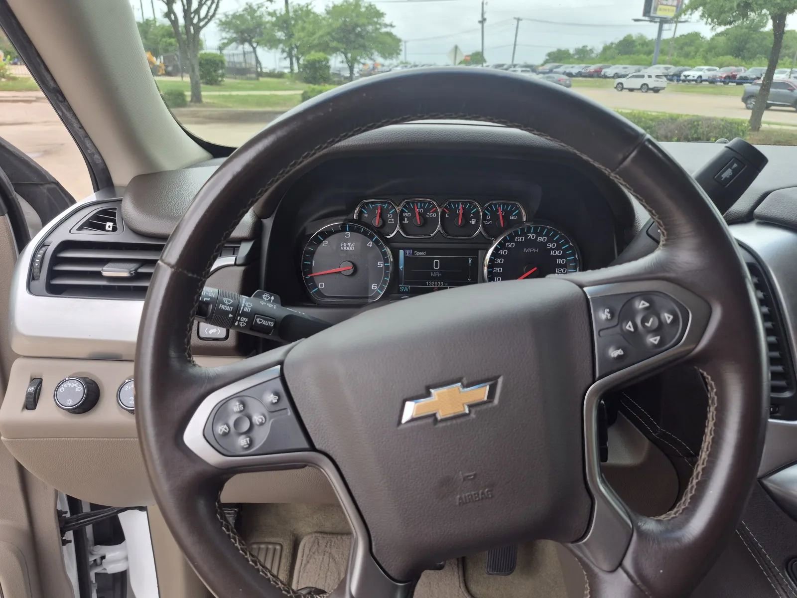 Used 2018 Chevrolet Suburban LT AWD/4WD image 34