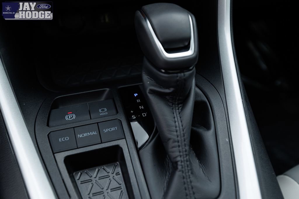 Used 2024 Toyota RAV4 XLE Premium image 36