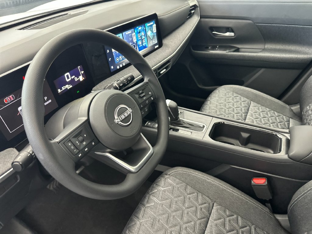 New 2027 Nissan Kicks SV w/ SV Premium Package AWD/4WD image 9