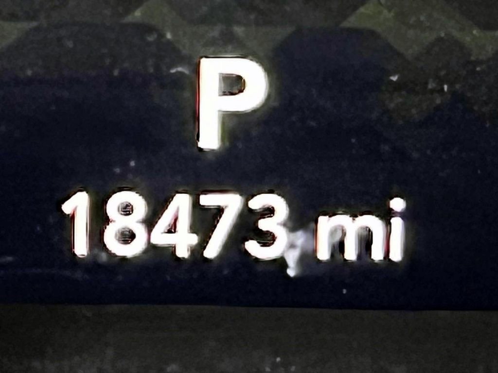 Certified 2025 Jeep Wrangler Sahara image 24