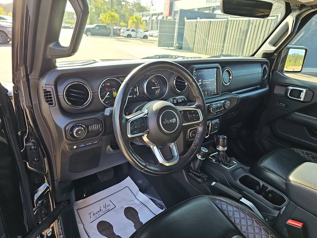 Used 2022 Jeep Wrangler Unlimited Sahara image 20