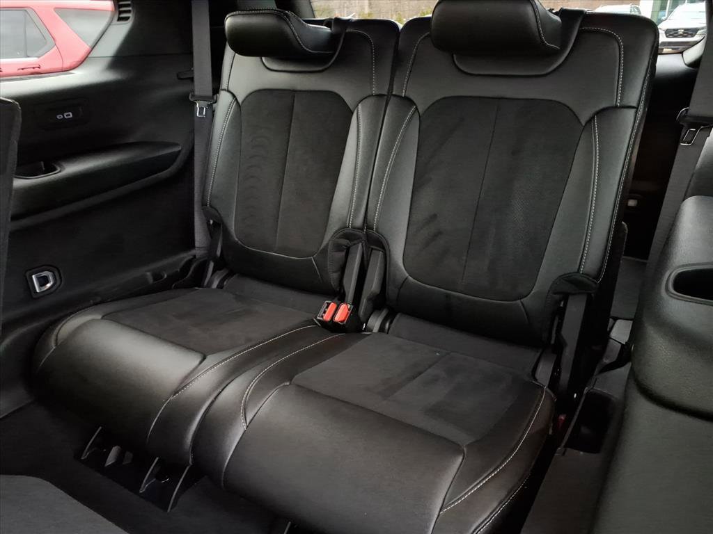 Used 2024 Jeep Grand Cherokee L Laredo image 8