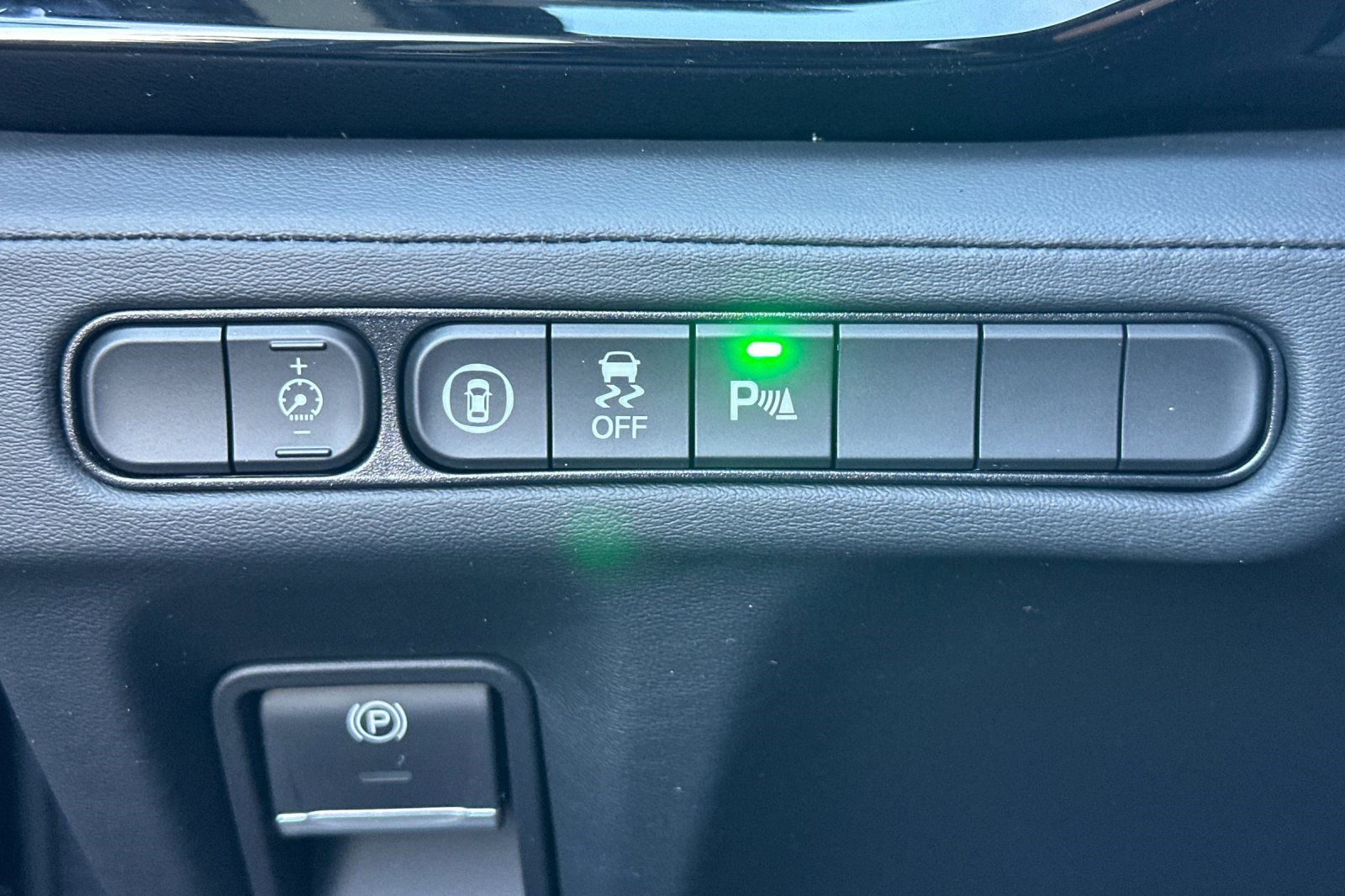 Used 2025 Acura MDX SH-AWD w/ Technology Package image 38