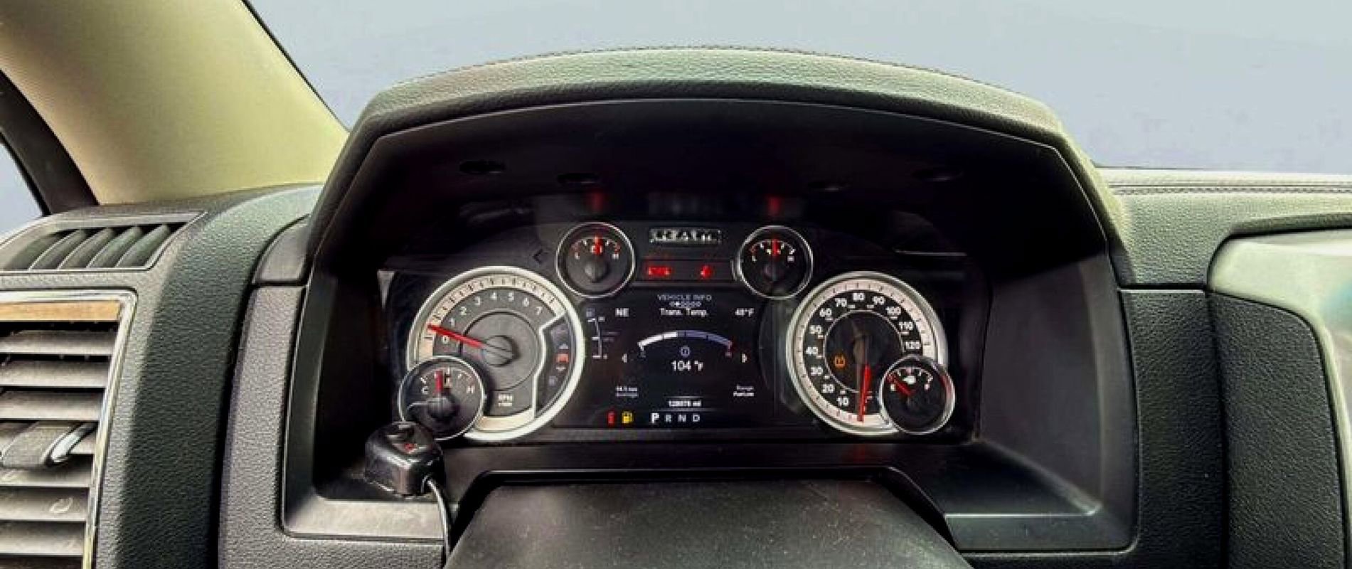 Used 2017 RAM 1500 Sport image 10