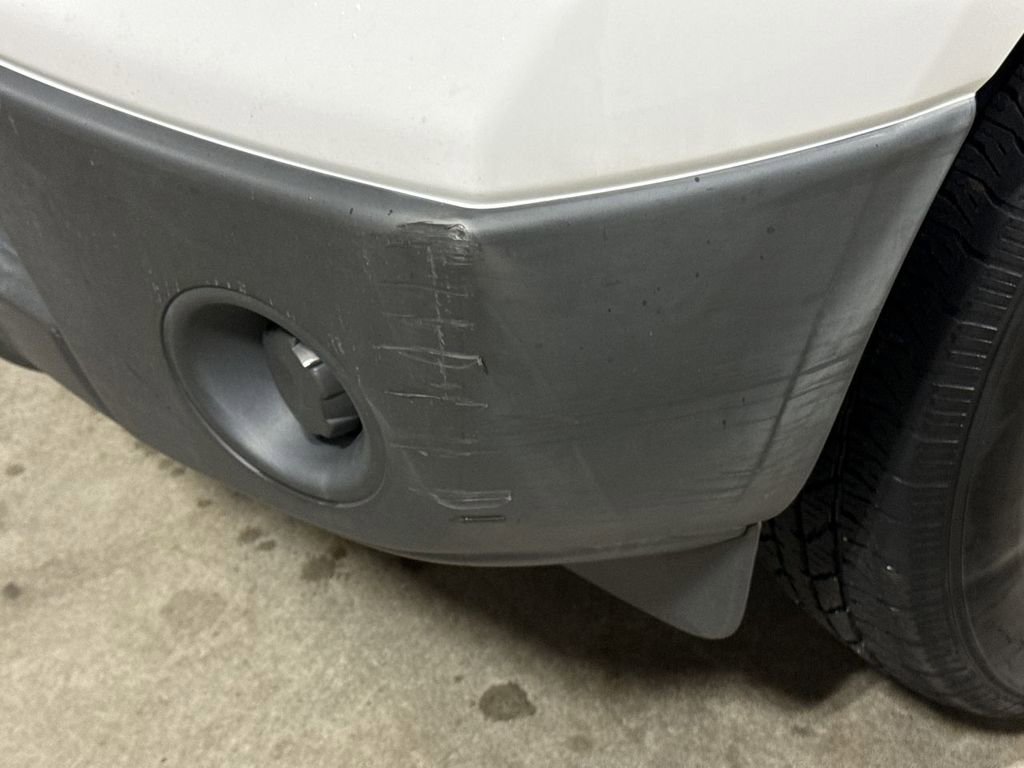 Used 2006 Nissan Frontier XE w/ (G01) XE Preferred Pkg image 32