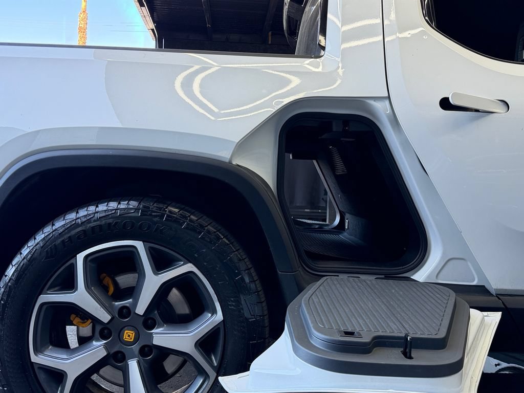 Used 2022 Rivian R1T Adventure AWD/4WD image 35