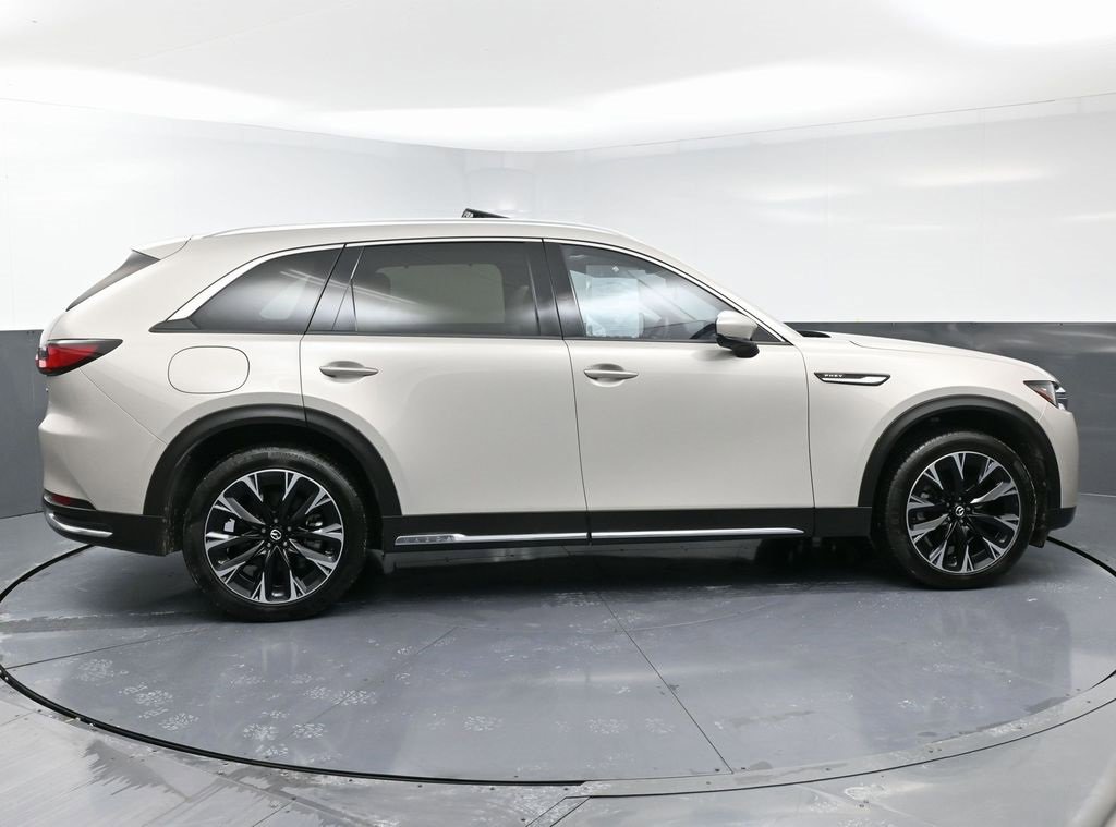 Used 2024 MAZDA CX-90 Plug-In Hybrid w/ Premium Plus image 8