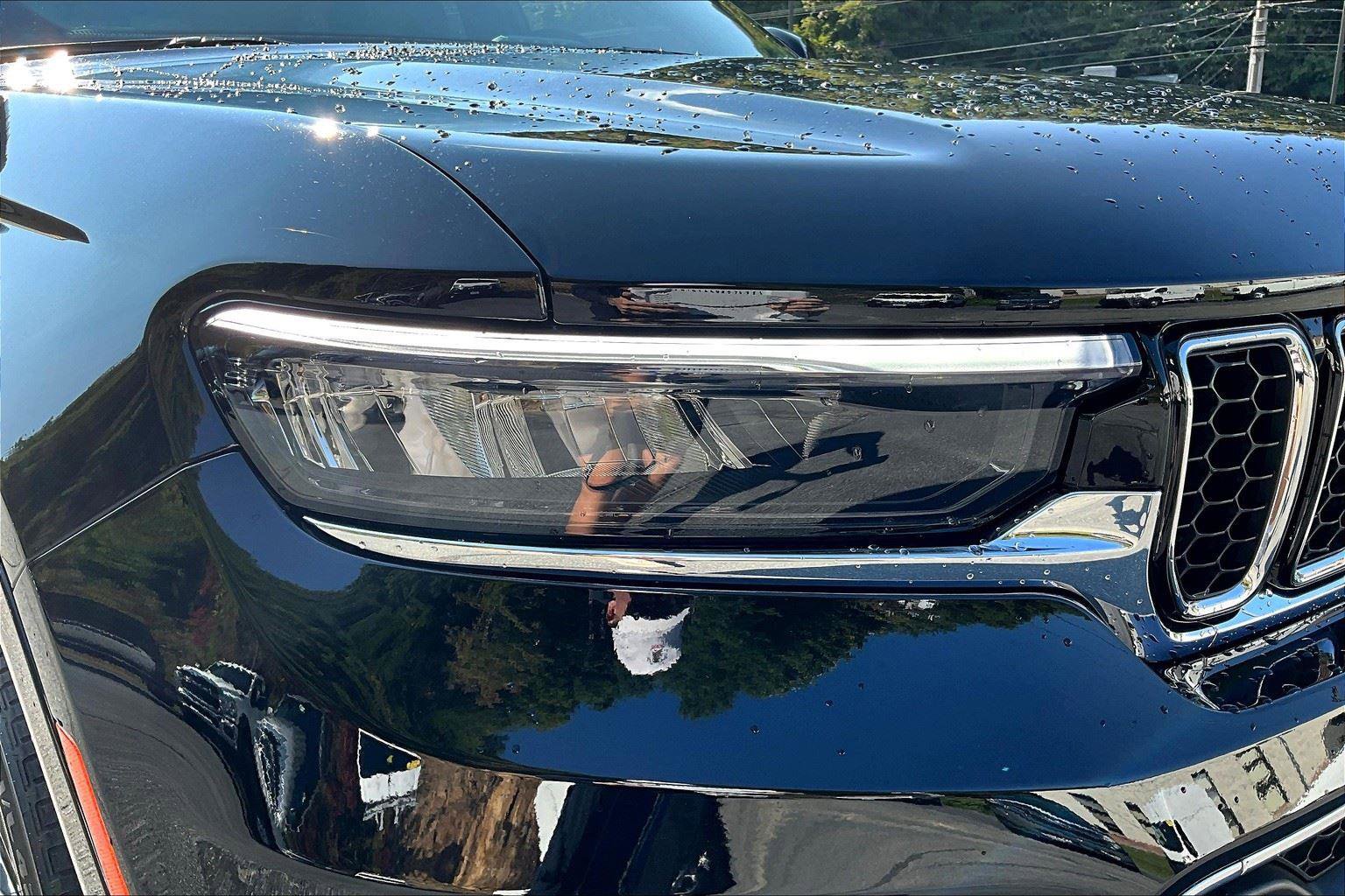 Used 2024 Jeep Grand Cherokee Overland w/ Luxury Tech Group IV image 30