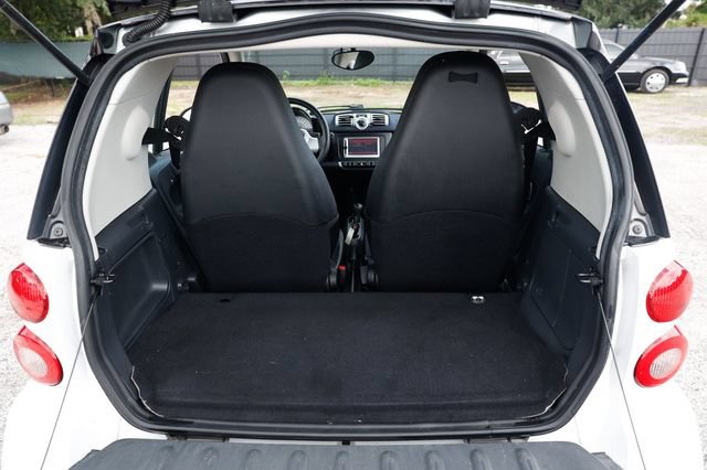 Used 2015 smart fortwo passion RWD image 11