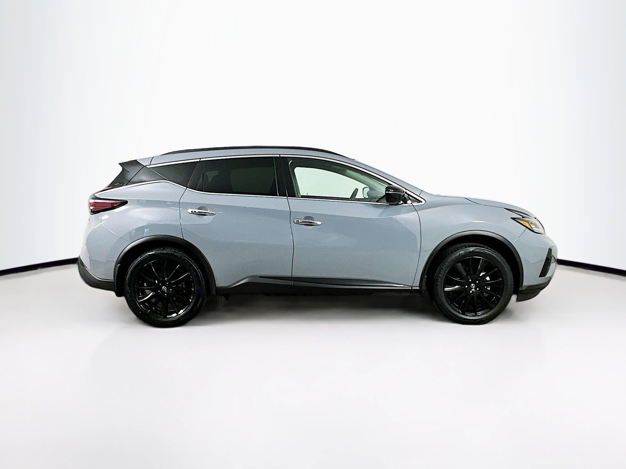 Used 2024 Nissan Murano SV w/ SV Midnight Edition Package image 10