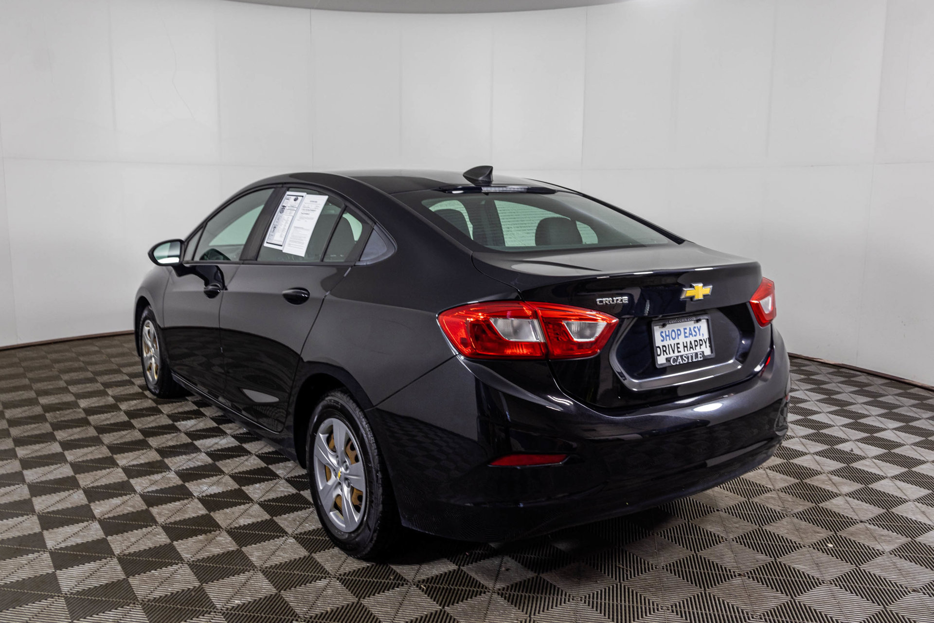 Used 2017 Chevrolet Cruze LS FWD image 16