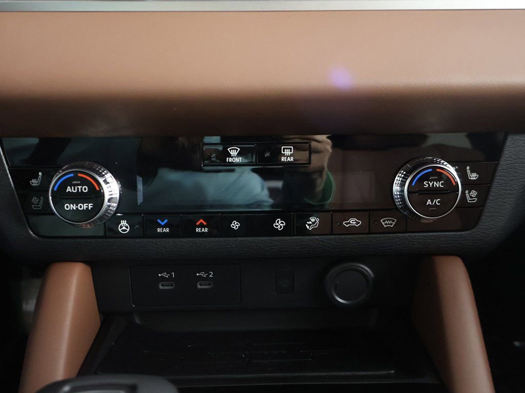 New 2025 Mitsubishi Outlander SEL image 53
