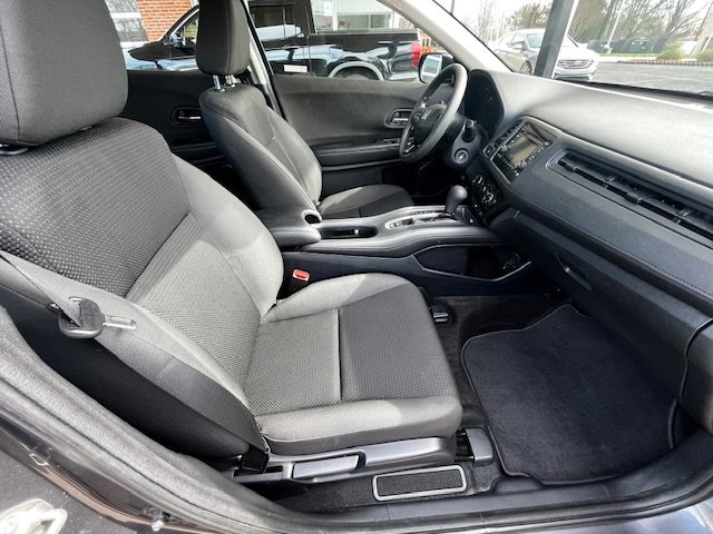 Used 2019 Honda HR-V LX image 14