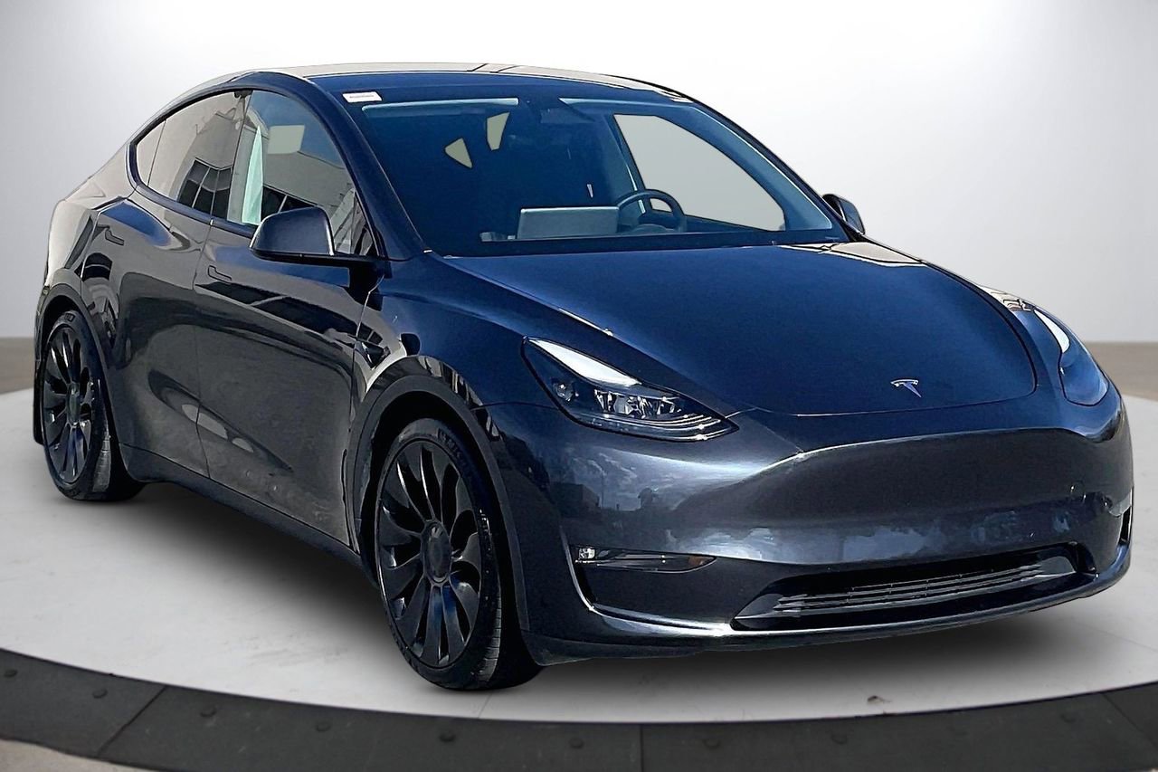 Used 2024 Tesla Model Y Performance image 2