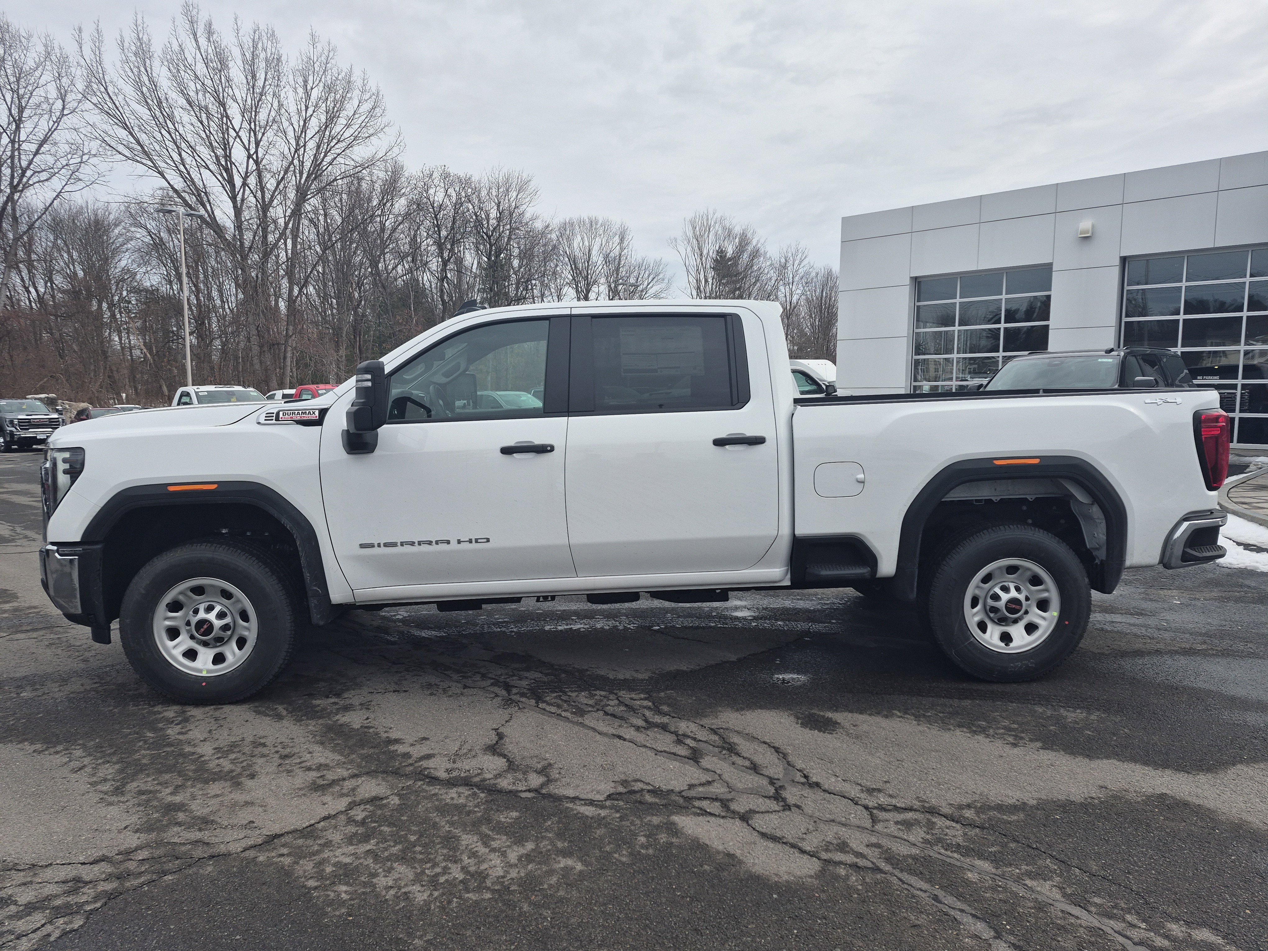 Used 2026 GMC Sierra 3500 Pro image 2