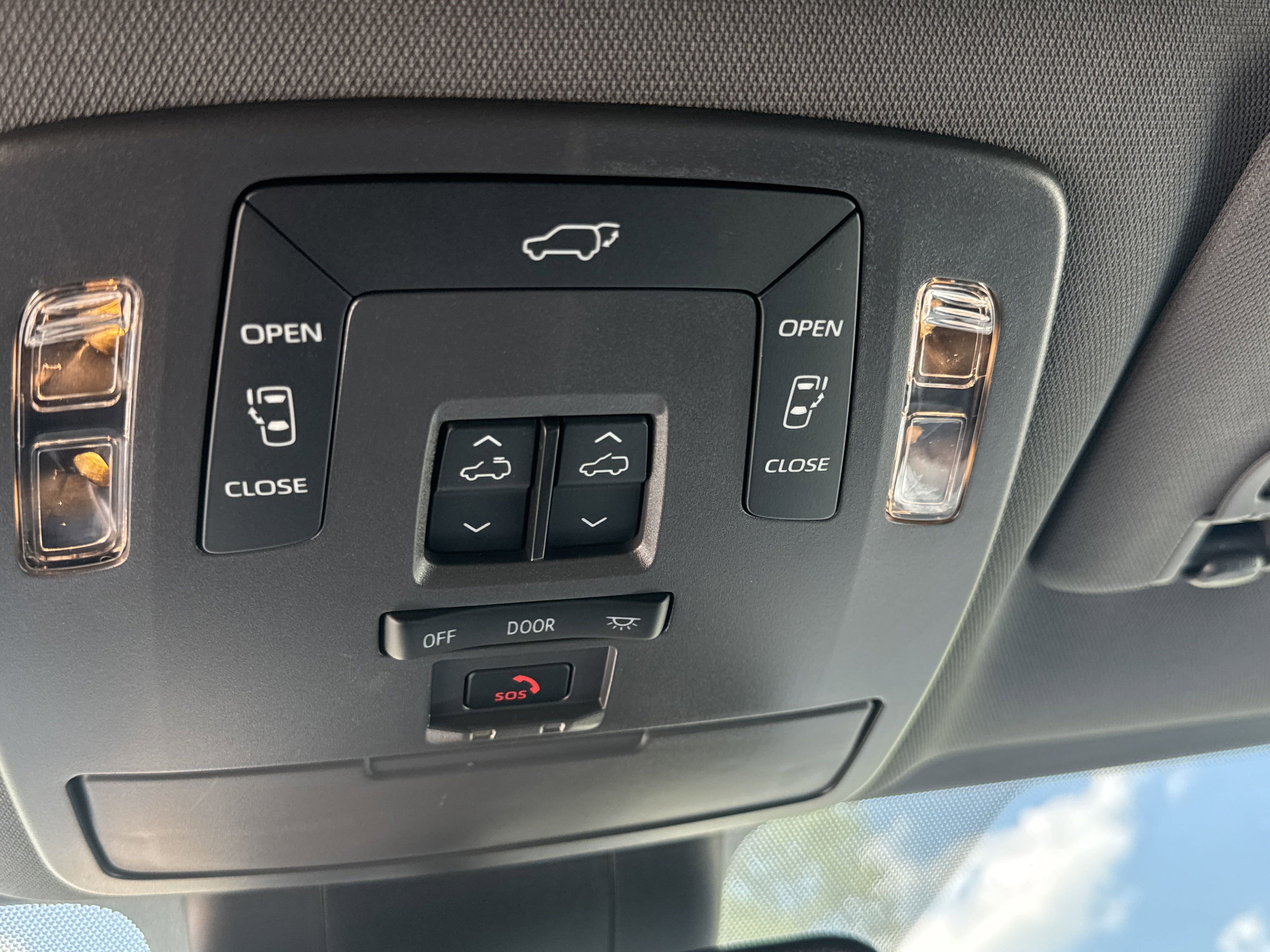 Used 2024 Toyota Sienna XSE w/ XSE Plus Package image 36