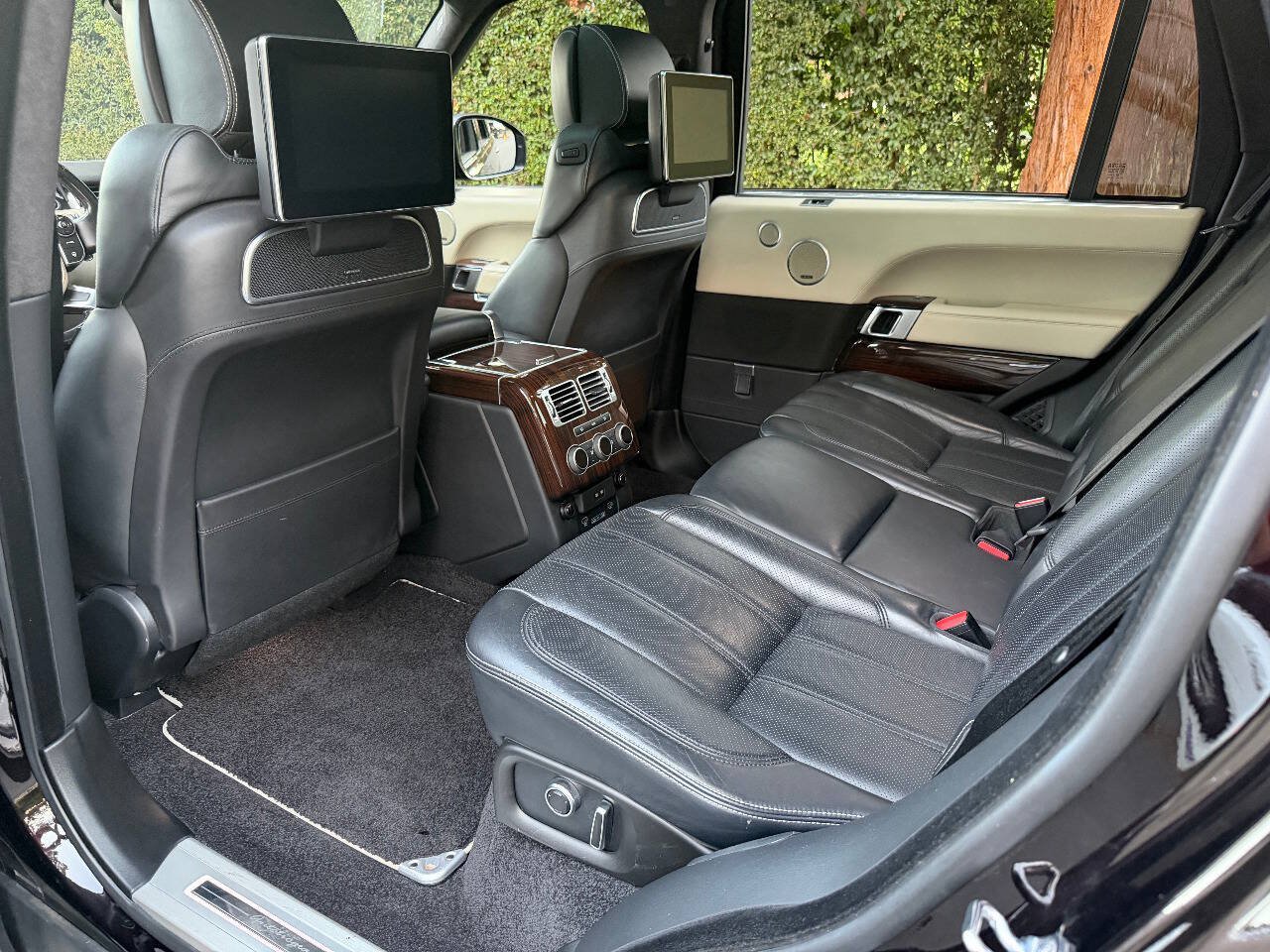 Used 2017 Land Rover Range Rover Long Wheelbase Autobiography AWD/4WD image 15