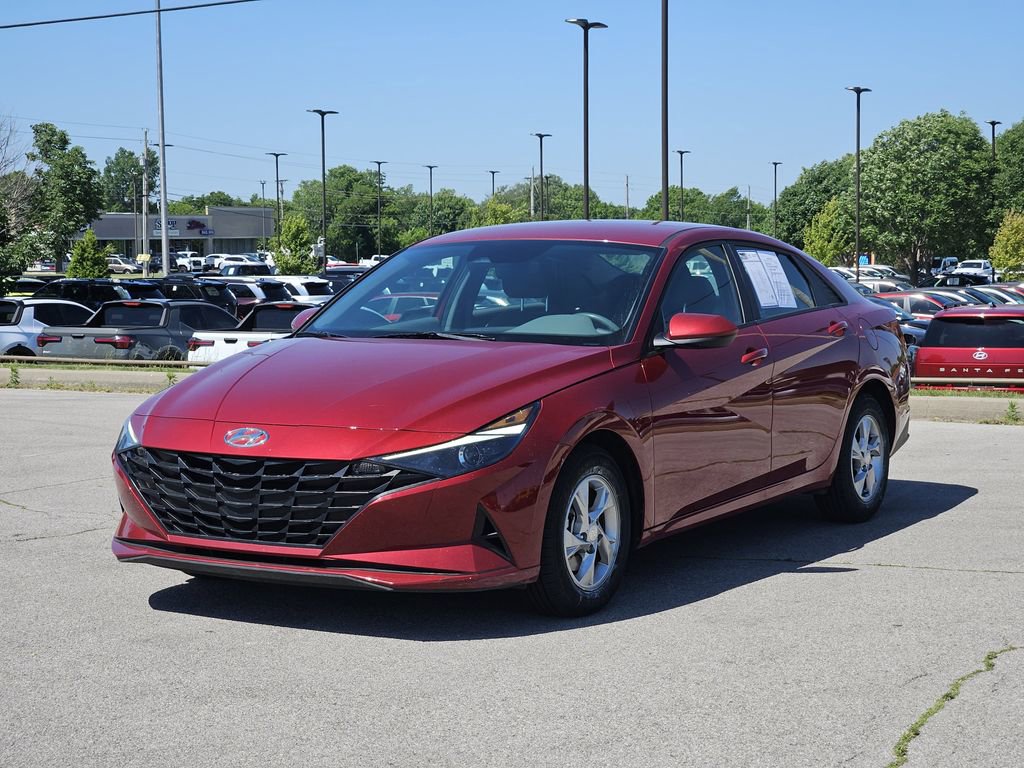 Used 2023 Hyundai Elantra SE FWD image 2