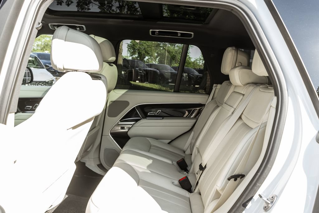 Used 2023 Land Rover Range Rover SE AWD/4WD image 27