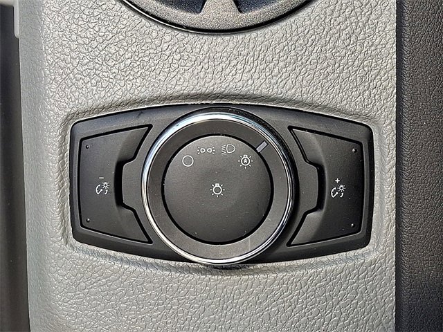 Used 2024 Ford E-450 and Econoline 450 Super Duty w/ Driver's Safety Package image 24