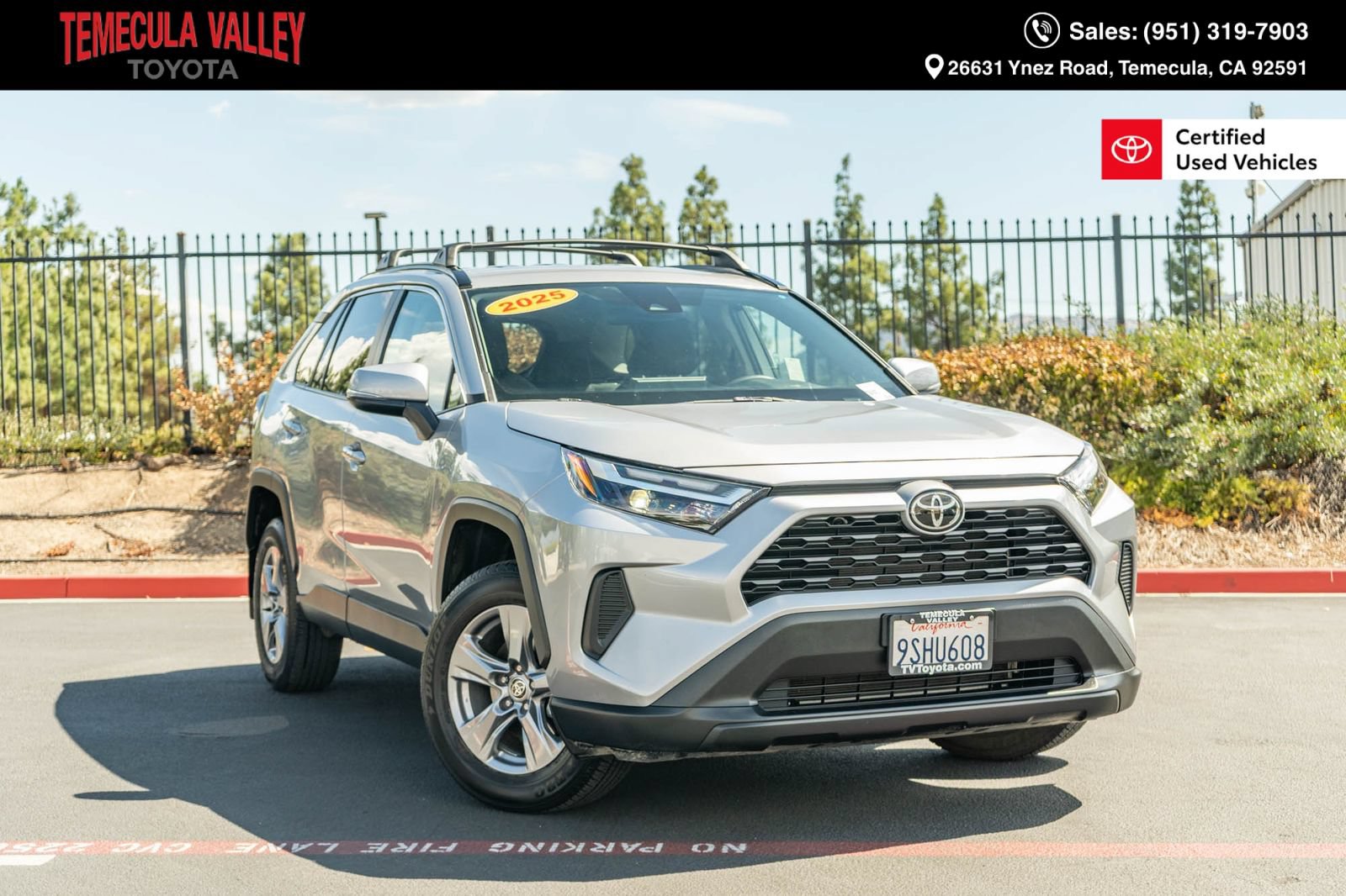 Certified 2025 Toyota RAV4 XLE FWD image 1