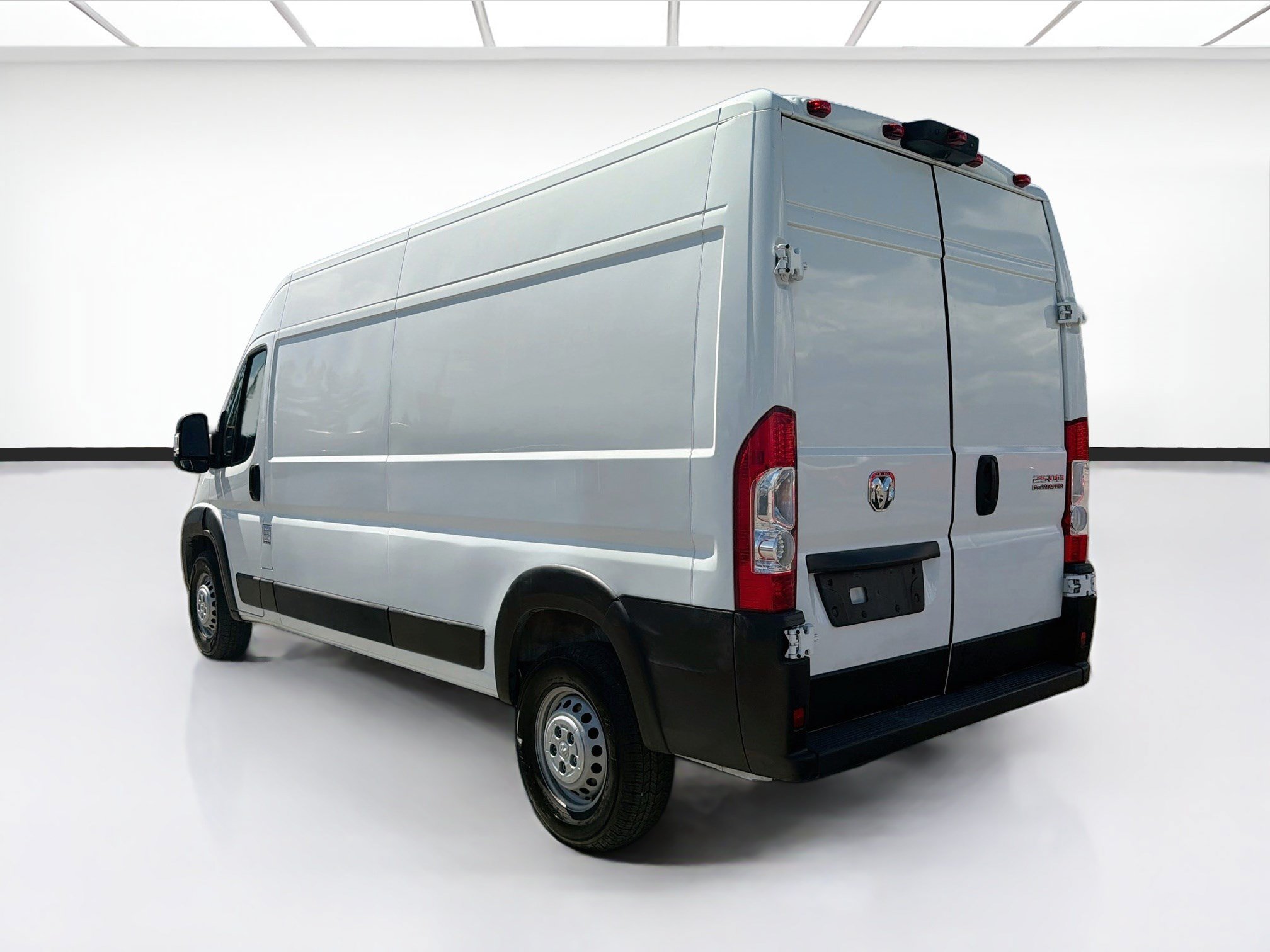 Used 2025 RAM ProMaster 2500 w/ Convenience Group FWD image 6