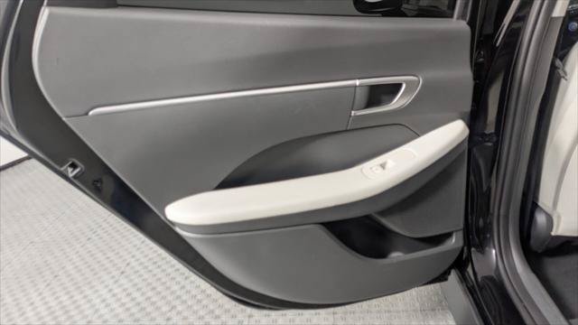 Used 2026 Hyundai Sonata SE FWD image 16