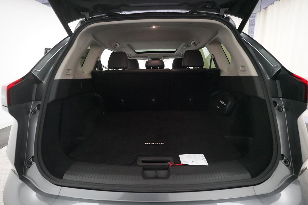 Certified 2024 Nissan Rogue SV w/ SV Premium Package image 9