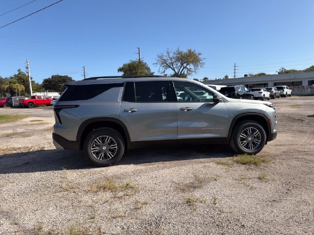 New 2027 Chevrolet Traverse LT w/ Driver Confidence Package FWD image 12