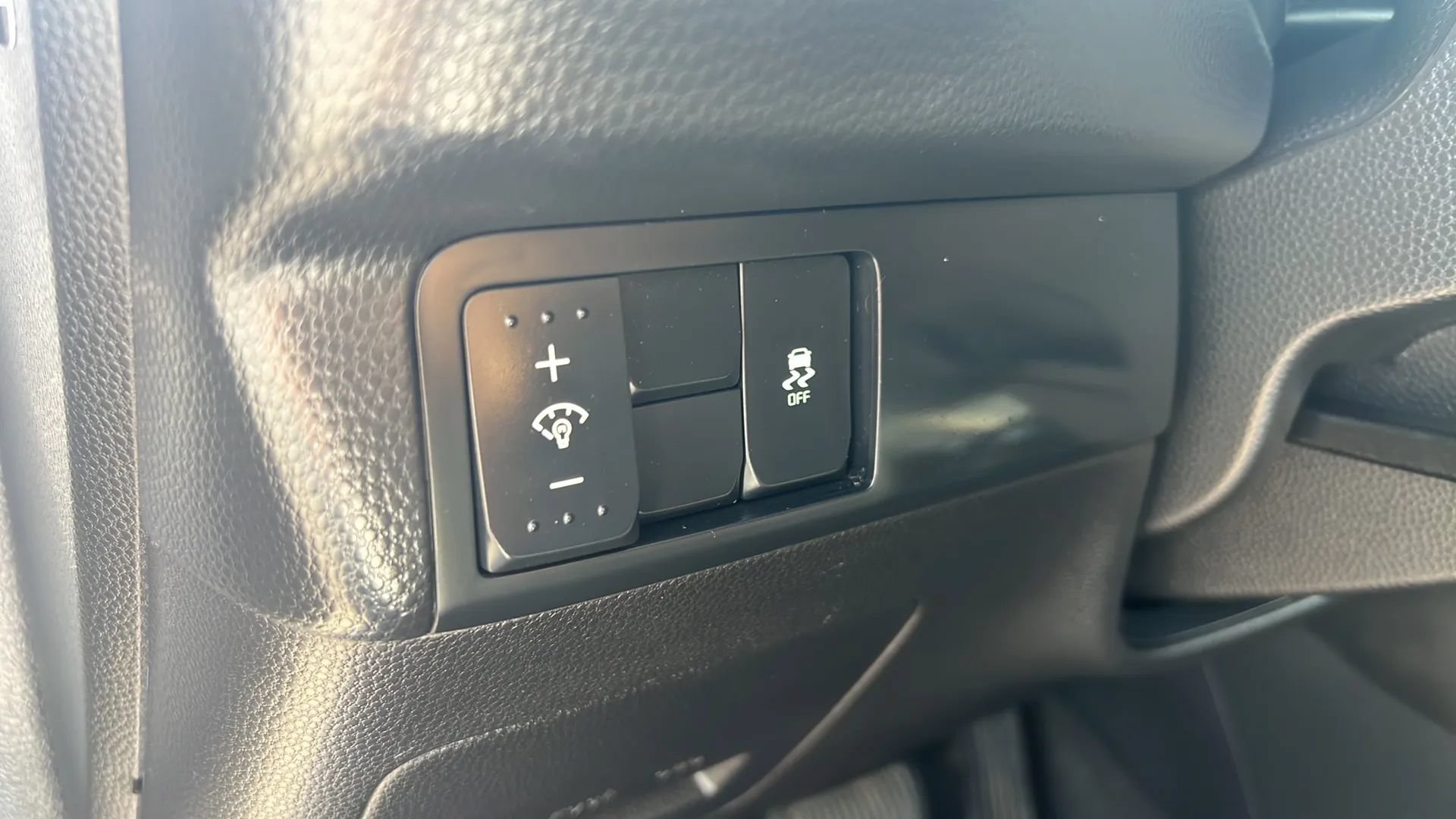 Used 2016 Kia Soul + FWD image 17