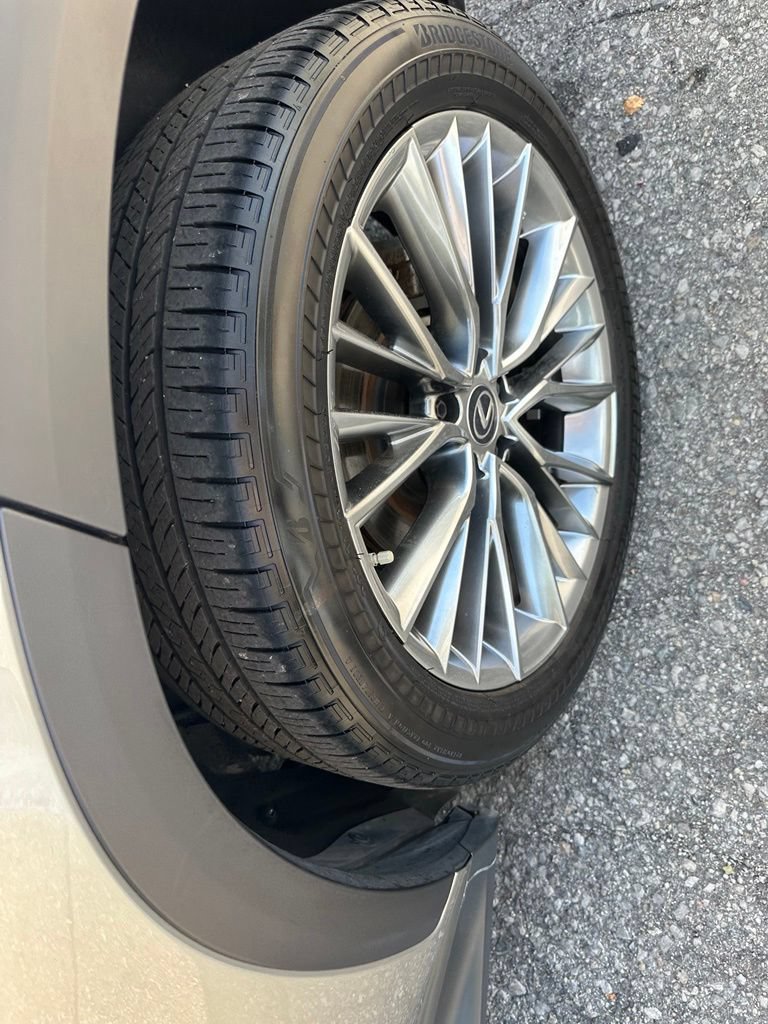 Used 2022 Lexus NX 350h AWD w/ Vision Package image 21