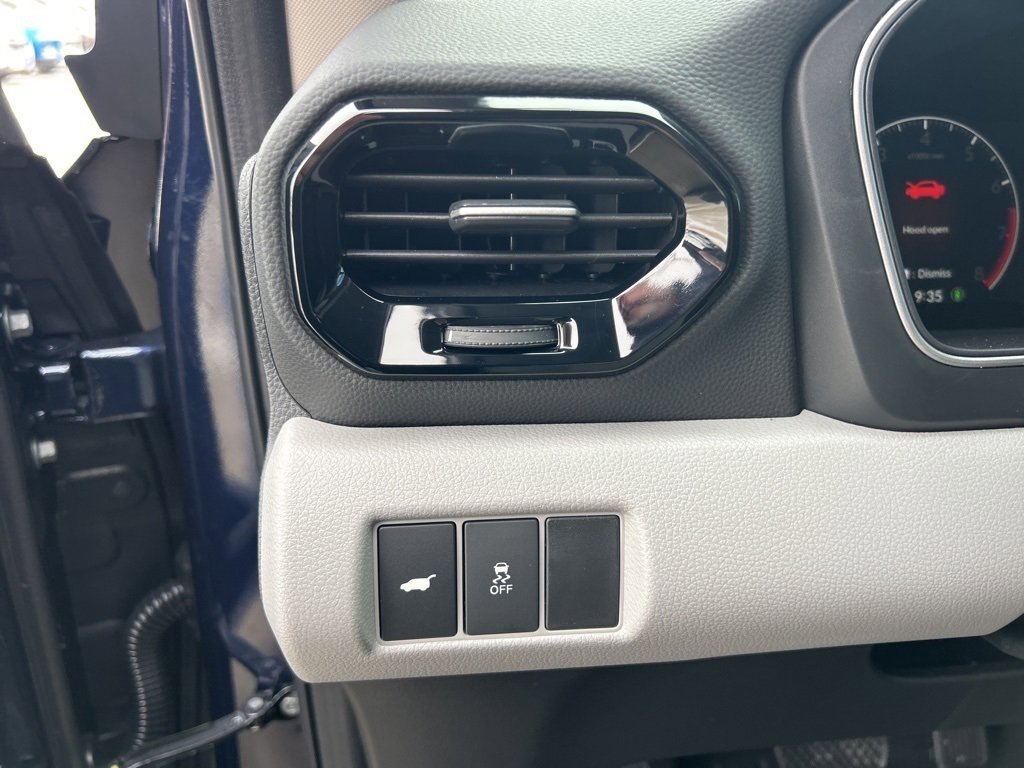 New 2025 Honda Pilot Touring image 28