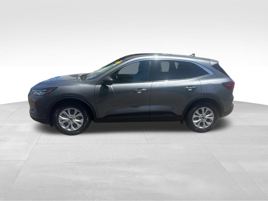 Used 2024 Ford Escape Active FWD image 3