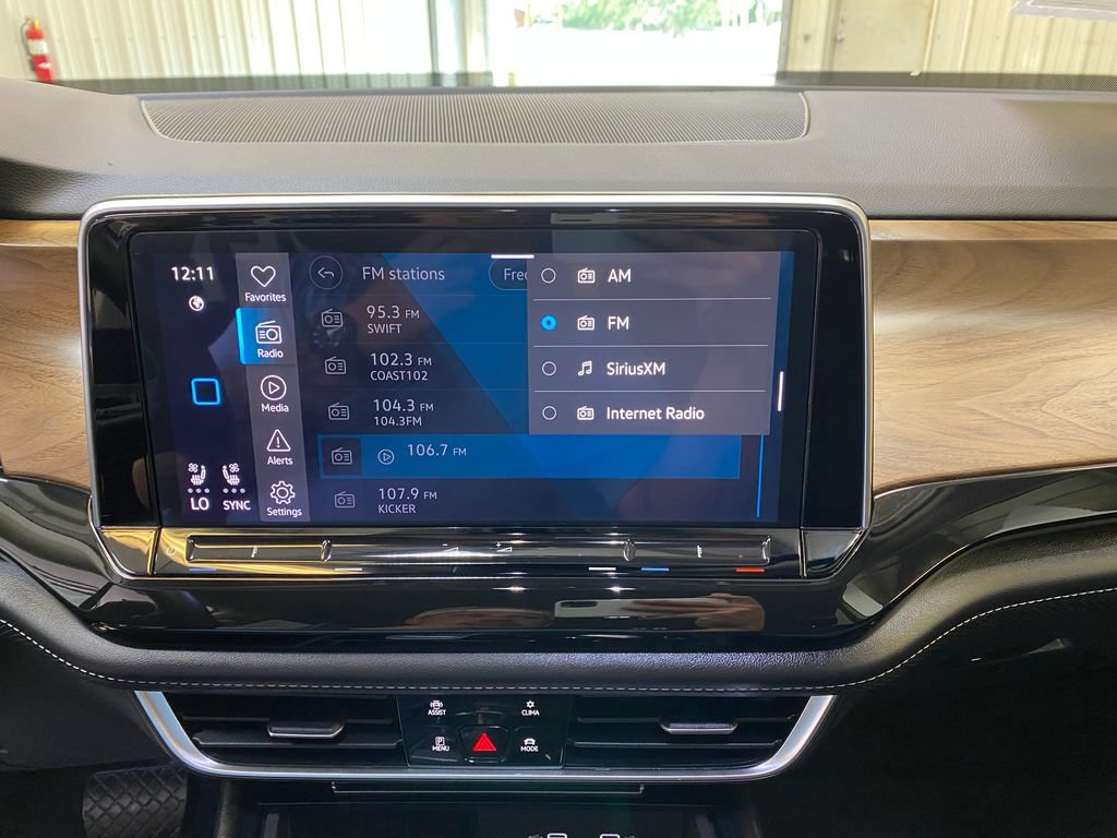 Used 2025 Volkswagen Atlas SE FWD image 39