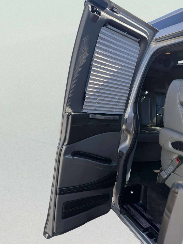 Used 2021 Chevrolet Express 2500 LS w/ Enhanced Convenience Package image 17