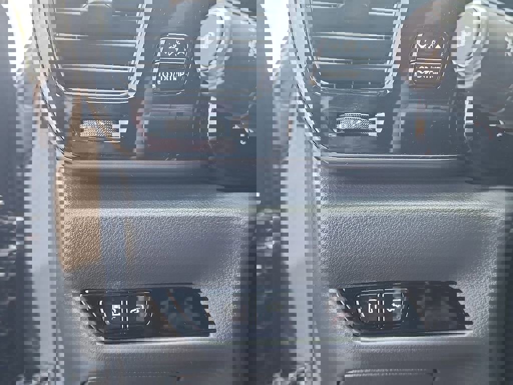 Used 2023 Lexus NX 350h AWD image 18